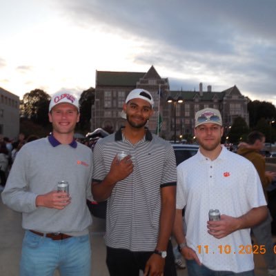 TrescoReece's profile picture. Bird can’t fly in a cage | WNY + Clemson | #BillsMafia #BleedGreen #RepBX