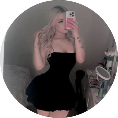meszape84's profile picture.