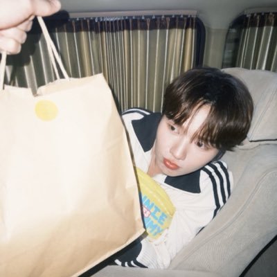 sxbbsamq's profile picture. รักน้ำปุ๋งสุดหัวจั ย ย . . 🤍🐰( #dek72 ) , # . fan acc / คิดถึงพี่ภีมน้องเขมแว่นชาญบักเจต