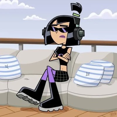 morenosfox's profile picture. #hunter: angel of all angels || she/her || 22 || LLCN || fan account || pray girl