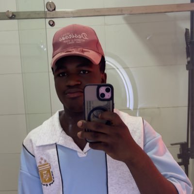 EzugwuF81312's profile picture. Hustle hard to get the bag🎒🎒💰💰