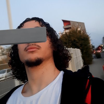 Kurodretourr's profile picture. Ton sourire est faux il est presque inutile