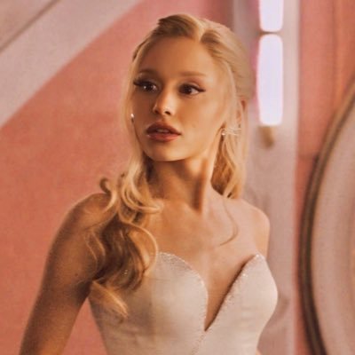 pirateandknight's profile picture. • “you’ll see i loved you”• lovetoloveromance on instagram/tiktok• 🤍🔪 𝐞 & 𝐦 • “this is so random, but what am I if not random?” • ⚜️