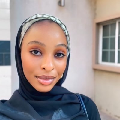ameerahsunusi's profile picture. ambivert 🦦 I’m a food vendor and a foodie , DM for ads /PR