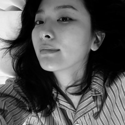 shimeseul's profile picture. Anywhere but home