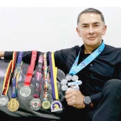 BillW18580's profile picture. Neurosurgeon & songwriter USA. verified facts only, Fighter for Democracy, Truth & Love.🇺🇸