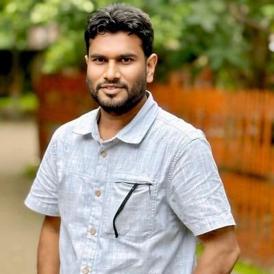 AkramHossa9's profile picture. My strength is in honesty.
Allah is Almighty.