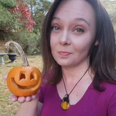 Jens_Starry_Sky's profile picture. Age 42 ~ Wife & Mother ~ Introverted Photographer ~ Lover of: Astronomy, Starry Skies, Birds (Crazy About Owls), Weather, Spotting Hearts In Nature & Jesus ◠‿◠