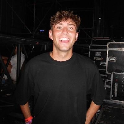 apoLUXxx's profile picture. bio en proceso.