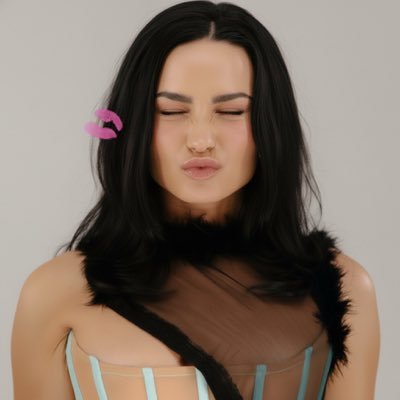 shayeraholz's profile picture. all my ghosts are with me i know you feel them too 👻 fan account