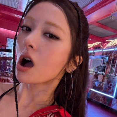 oniyurirezumi's profile picture. #gyukook: 1-800-hot-n-fun! ☆