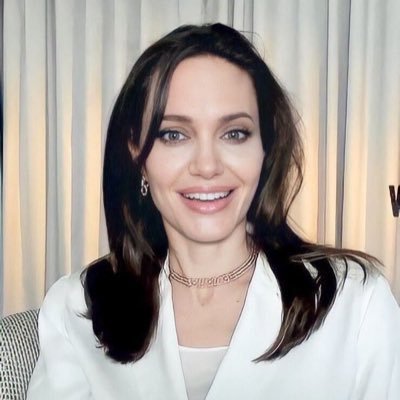 AJolie41738's profile picture.