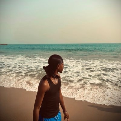 Ageh_99's profile picture. La pluma viva