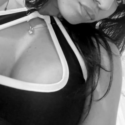 v4llllllll's profile picture. hello putty 4444