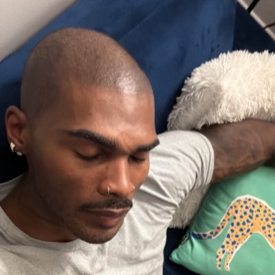 nothinmakesense's profile picture. Rip Mom❤️