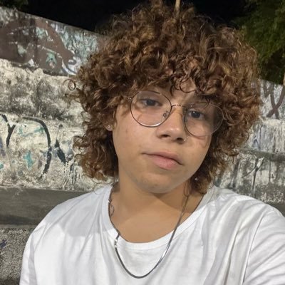 kkweeniie's profile picture. kizombola, petista safado, nb e potiguar !👏🏼