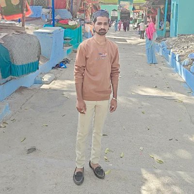 MdMoiz989093's profile picture. 