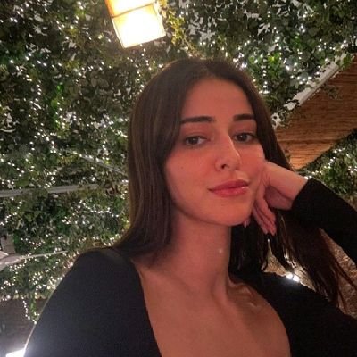 iamshraddhasa's profile picture. 