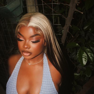 LoveMore1651683's profile picture. 