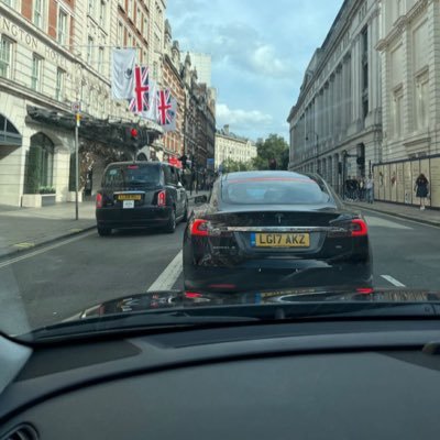 OsikaniPhyno's profile picture. Present yourself with the real you