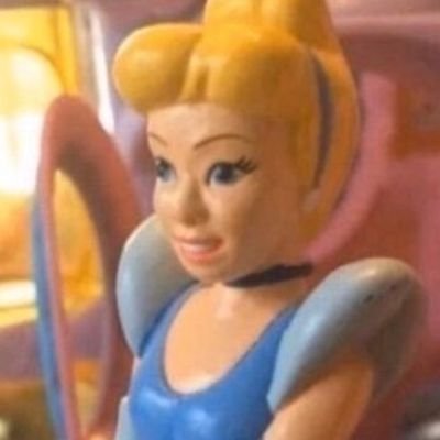 souvenirsbae's profile picture. This is a fan account.