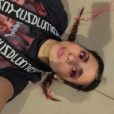 bravosurah's profile picture. ₍₂₇₎.  - 𝚝𝚠𝚎𝚗𝚝𝚢 ø𝚗𝚎 𝚙𝚒𝚕ø𝚝𝚜  ⁽²⁰⁰⁹⁾ |-/ - 𝟻𝚂𝙾𝚂 ₍₂₀₁₁₎