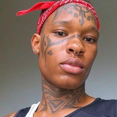 wanghnrl's profile picture. N E V E R  L O O S E  H O P E