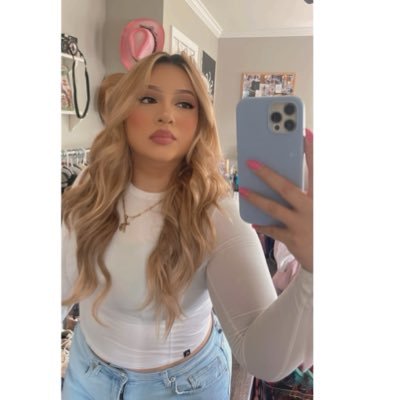 jca__23's profile picture. 1 of 1. R♡