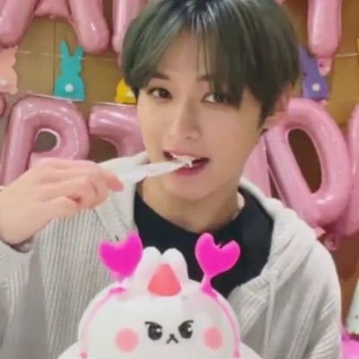 lino4lyfee's profile picture. omw to my dream blunt rotation with miso ⋆。‧˚ʚ♡ɞ˚‧。⋆ I’m mixed / some nsfw / semi ia -uni @toxic_bunnyyy 💋