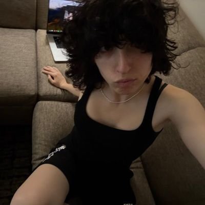 travakali's profile picture. a ningún hombre - cap. 11: poder