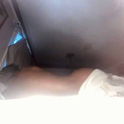 Formyd93400's profile picture. they/she