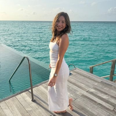 MissLHoughton's profile picture. Primary School Teacher , Bristol✏️ Leader of Phase 2 & ECT mentor 💫Year 2 Teacher 📚Phonics and Early Reading Lead!