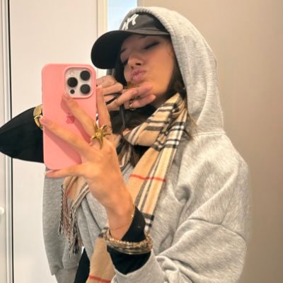 EIAFTN's profile picture. 18 | @FNCompetitive ~ Streamer on TikTok ( 15K ) & Twitch ( 1K )