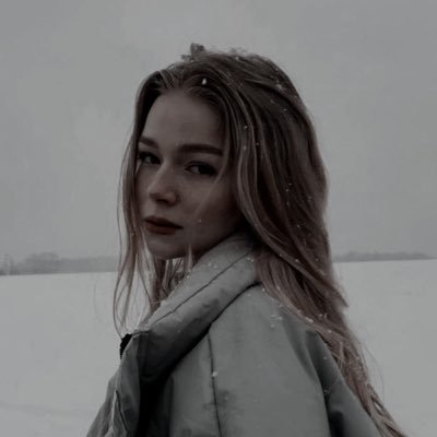 LlPSTCK's profile picture. ⠀⠀ ⠀⠀⠀⠀⠀⠀⠀⠀⠀⠀i couldn't make it any⠀⠀⠀⠀⠀⠀⠀⠀⠀ ⠀⠀⠀⠀⠀⠀⠀⠀⠀⠀⠀⠀ harder to 𝓁𝑜𝓋𝑒 𝓂𝑒. ও