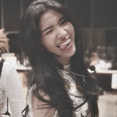 m3iz1n1's profile picture. j-j-jealous of my mansion?