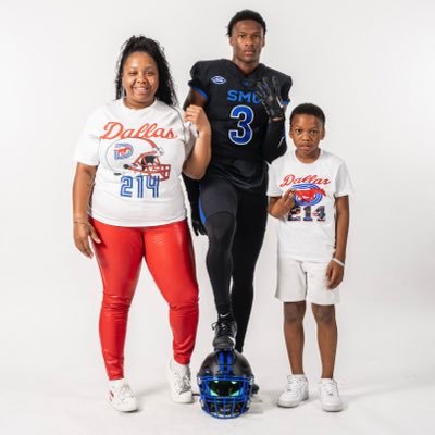 TheMommaHolly's profile picture. Momager of @javionholiday25                   Your Favorite Football Mom❤️💙 Mustang Mom🐎