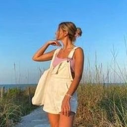 ytlauciv82015's profile picture. 