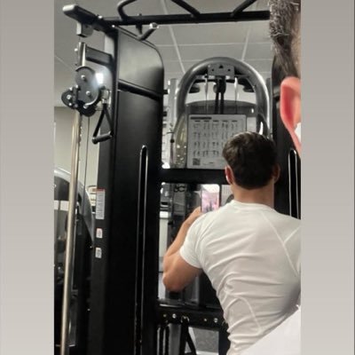 mklcsabika's profile picture. 👇🏻👇🏻👇🏻👇🏻