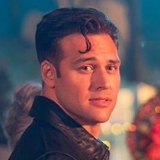 beautbuckley's profile picture. buddiemaxxing and bobbyalivemaxxing | 24