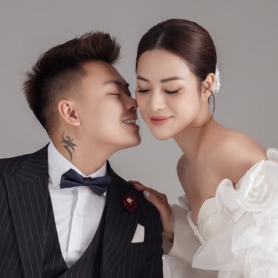 Pockyland2404's profile picture.