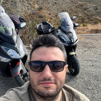 devgru023's profile picture. Data Scientist - Industrial Engineer - AI Bender