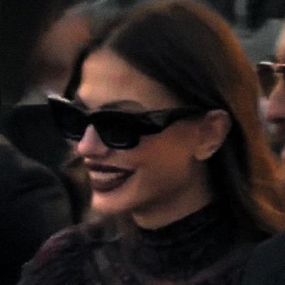 Tonia_zxr's profile picture. 99% stress • 1% human | in my eşref rüya era 🖤