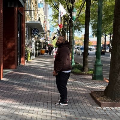 _DameRoss's profile picture. From Lincoln Ave With Love.