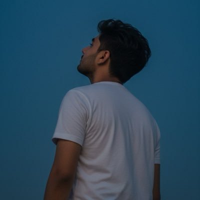 oyemaaztuu's profile picture. -📍🇵🇰/🇷🇺 - 𝘔𝘦𝘥𝘪𝘤𝘰 🩺🥼 - 𝘏𝘰 𝘺𝘢𝘲𝘦𝘦𝘯 𝘵𝘶𝘮 𝘮𝘦𝘳𝘢 𝘺𝘢 𝘱𝘩𝘪𝘳 𝘨𝘶𝘮𝘢𝘯 𝘩𝘰 𝘵𝘶𝘮 ✨
