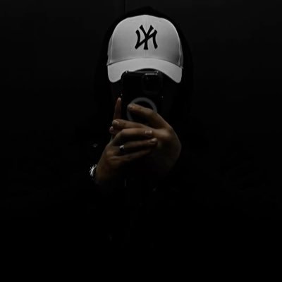 attractsyou's profile picture. 