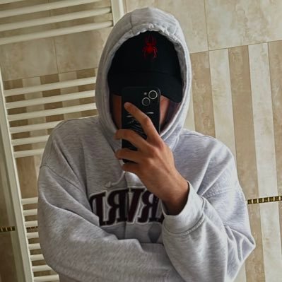 Kappaemme1926's profile picture. Dev 💻 | Co-founder @OfficinaTech | Tech made simple — ideas made real.