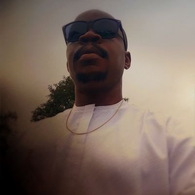 localman1920's profile picture. 𝑎 𝑳𝒐𝒄𝒂𝒍 𝒎𝒂𝒏¡, 𝑓𝑟𝑜𝑚 𝑠𝑜𝑚𝑒𝑤ℎ𝑒𝑟𝑒 𝑖𝑛 𝑡ℎ𝑒 𝑣𝑖𝑙𝑙𝑎𝑔𝑒