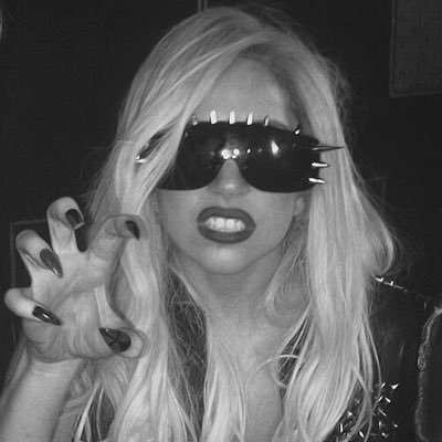 imBlooond's profile picture. @LADYGAGA 🖤 || @ADELE 🪐 ||@BILLIEEILISH 🫶🏻 || @BEYONCE 🐝