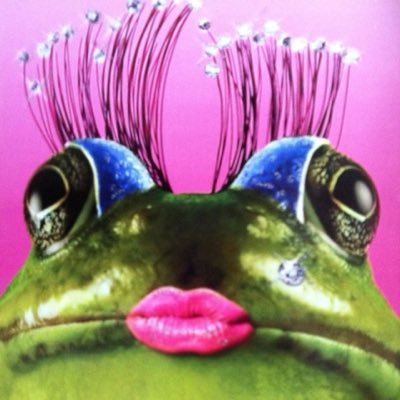 FrogladyWEB's profile picture. is in love with The Lord Jesus Christ!!! my husband is my second love! ❤️