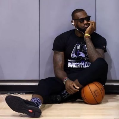 JoJolovesball's profile picture. Basketball is my passion. LeBron is my king.